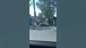 г. Собинка, 06.08.22 в 12.23. ехал по проезжей части города  с ребенком в прицепе